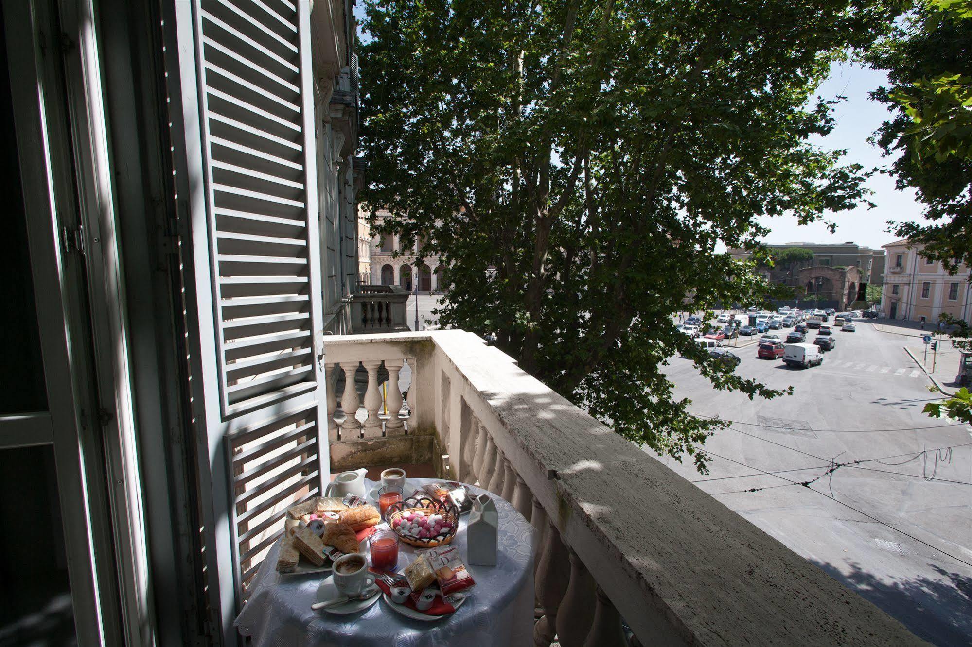 Crossing Roma 1 Hotel Exterior foto
